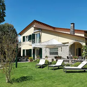 Hotel Augustus Y